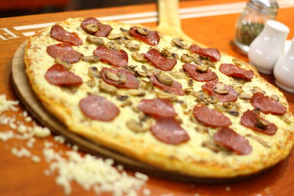 Pizza de peperoni - Image 2